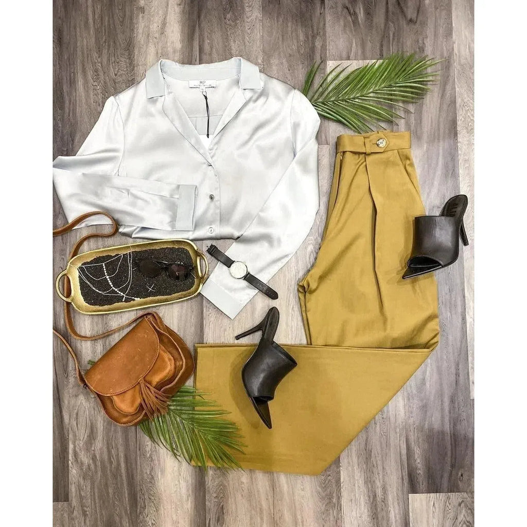 Business Woman and Classic Fashion Icon: Victoria Beckham