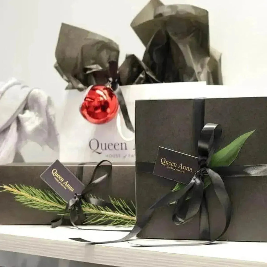 Queen Anna 2018 Holiday Gift Guide