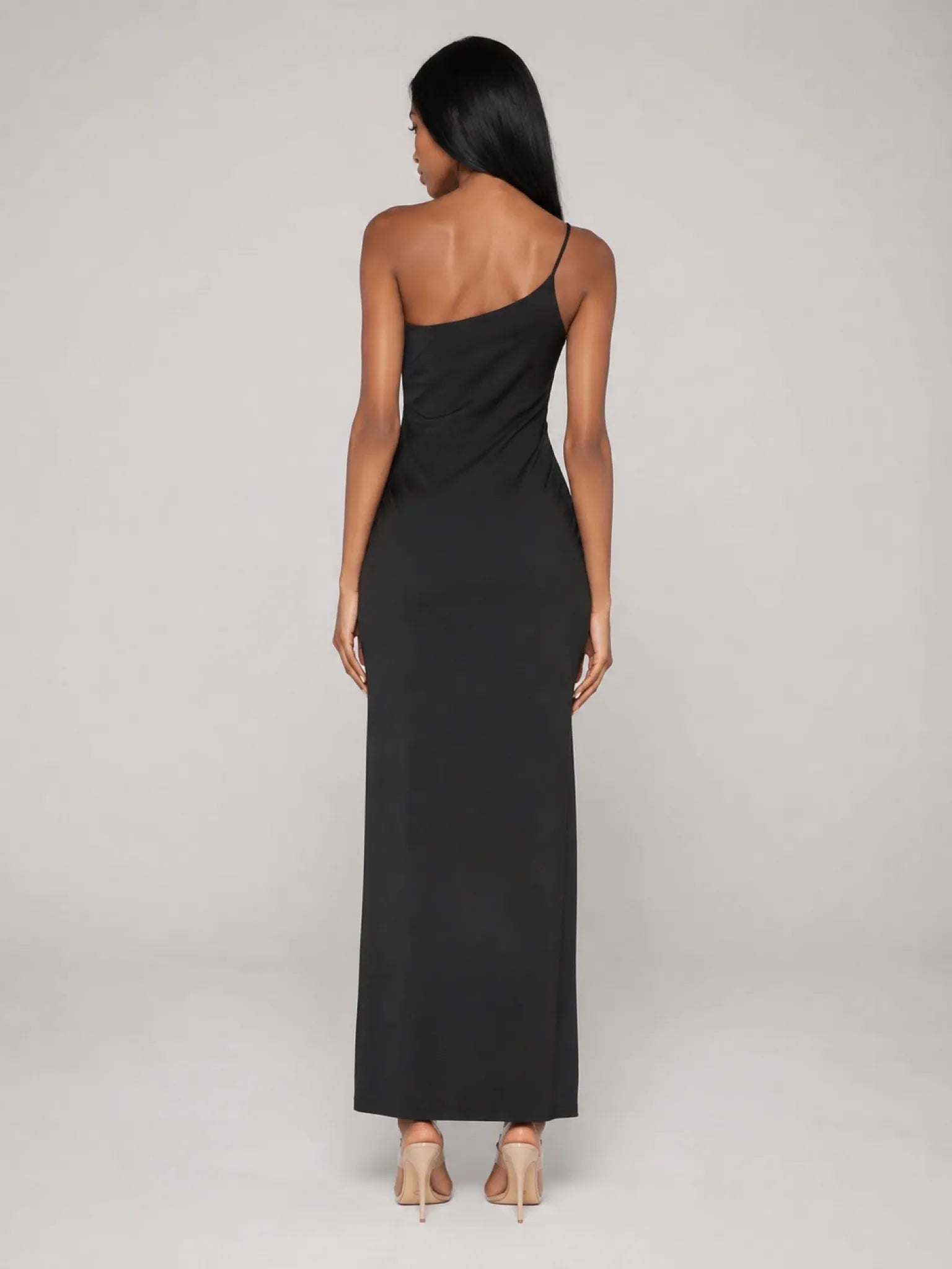 AMANDA AMANDA UPRICHARD Avon Maxi Dress in BLACK - Dress | Queen Anna House of Fashion Women's Luxury Fashion