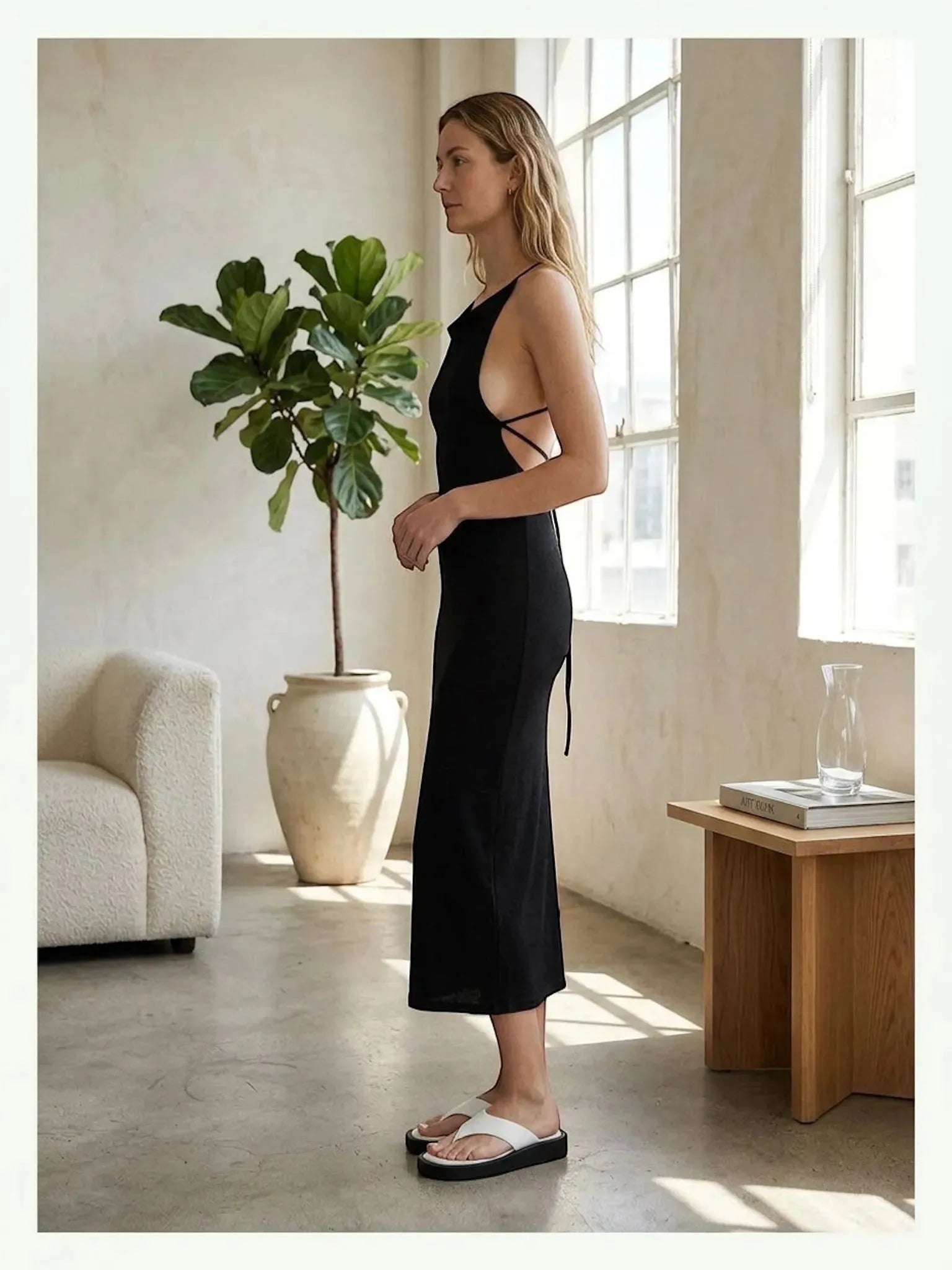 Alohas Alohas Delicate Knit Dress in Black - Dress | Queen Anna House of Fashion Women's Luxury Fashion