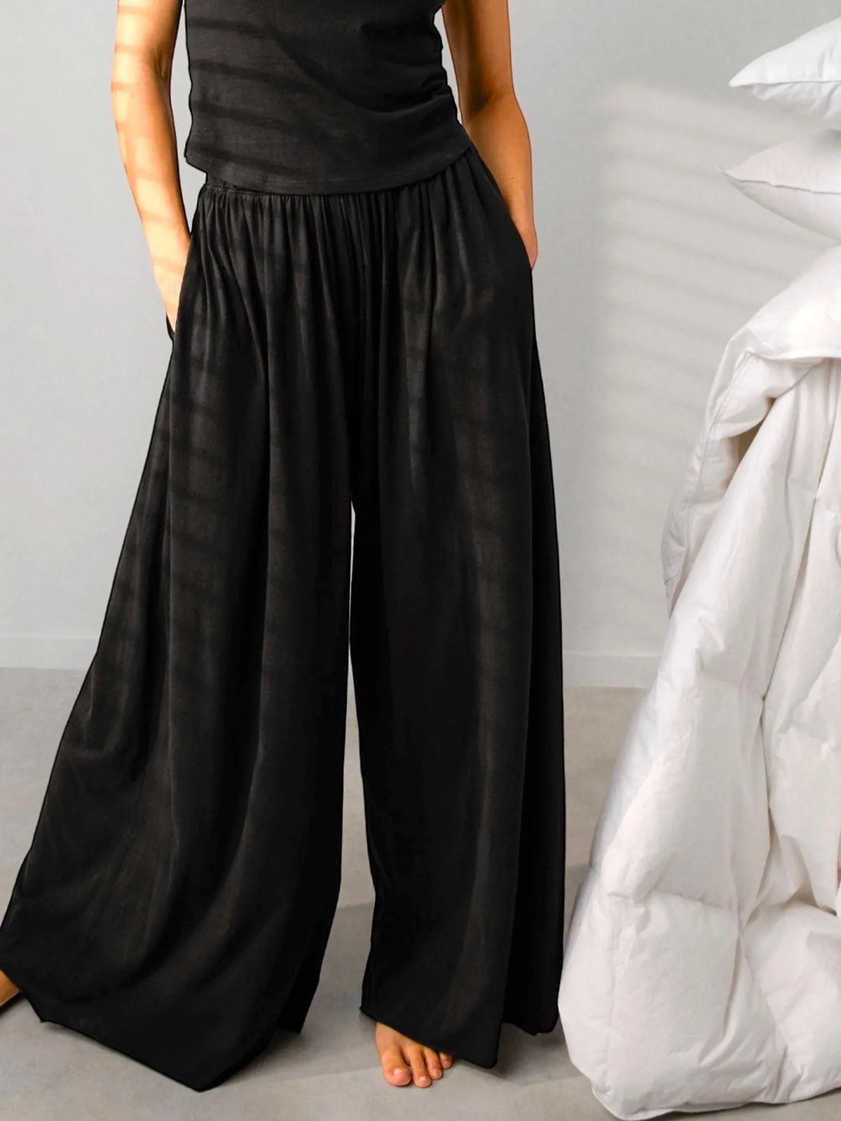 LUNYA LUNYA Organic Pima Wide Leg Pants in Black - Bottom | Queen Anna House of Fashion Women's Luxury Fashion