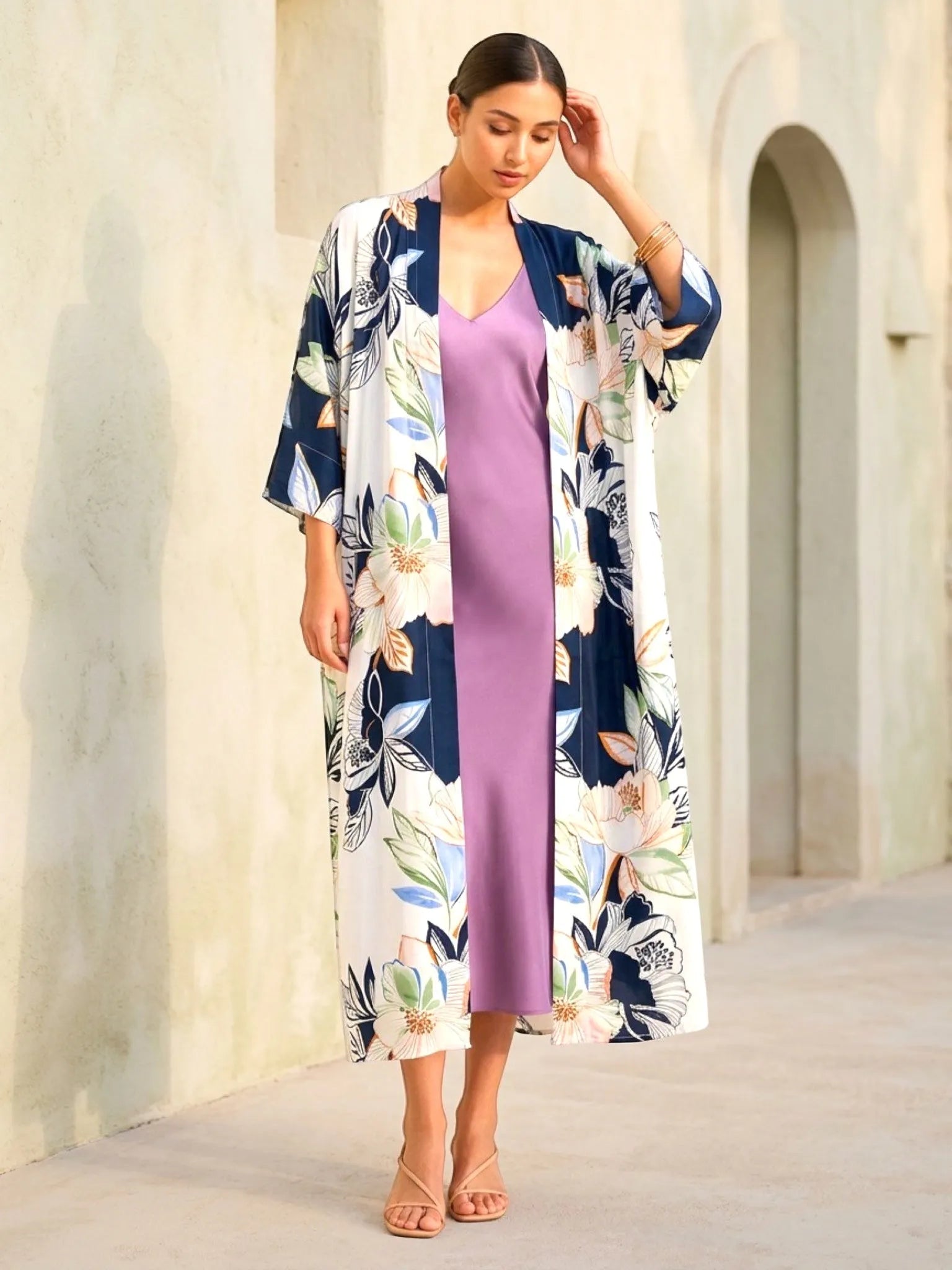 Neu Nomads Neu Nomads Audrey Kimono in Floral Kimono - Outerwear | Queen Anna House of Fashion Women's Luxury Fashion