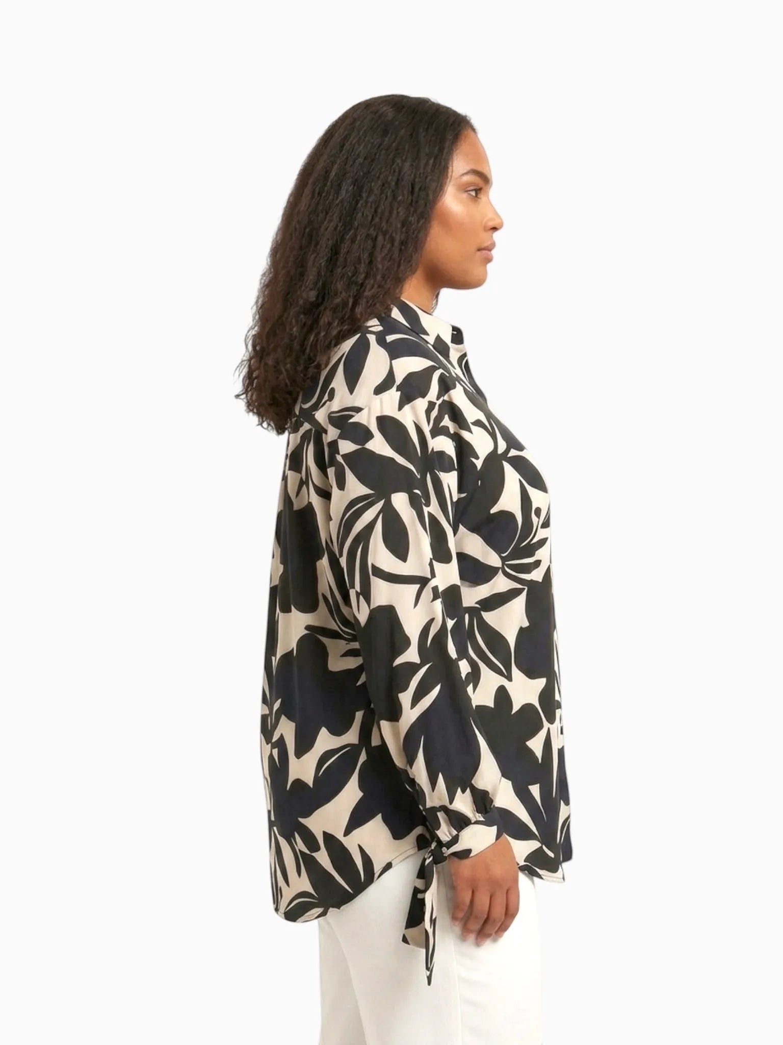 Touché Touché Privé Patterned Cuff Blouse in Patterned - Top | Queen Anna House of Fashion Women's Luxury Fashion