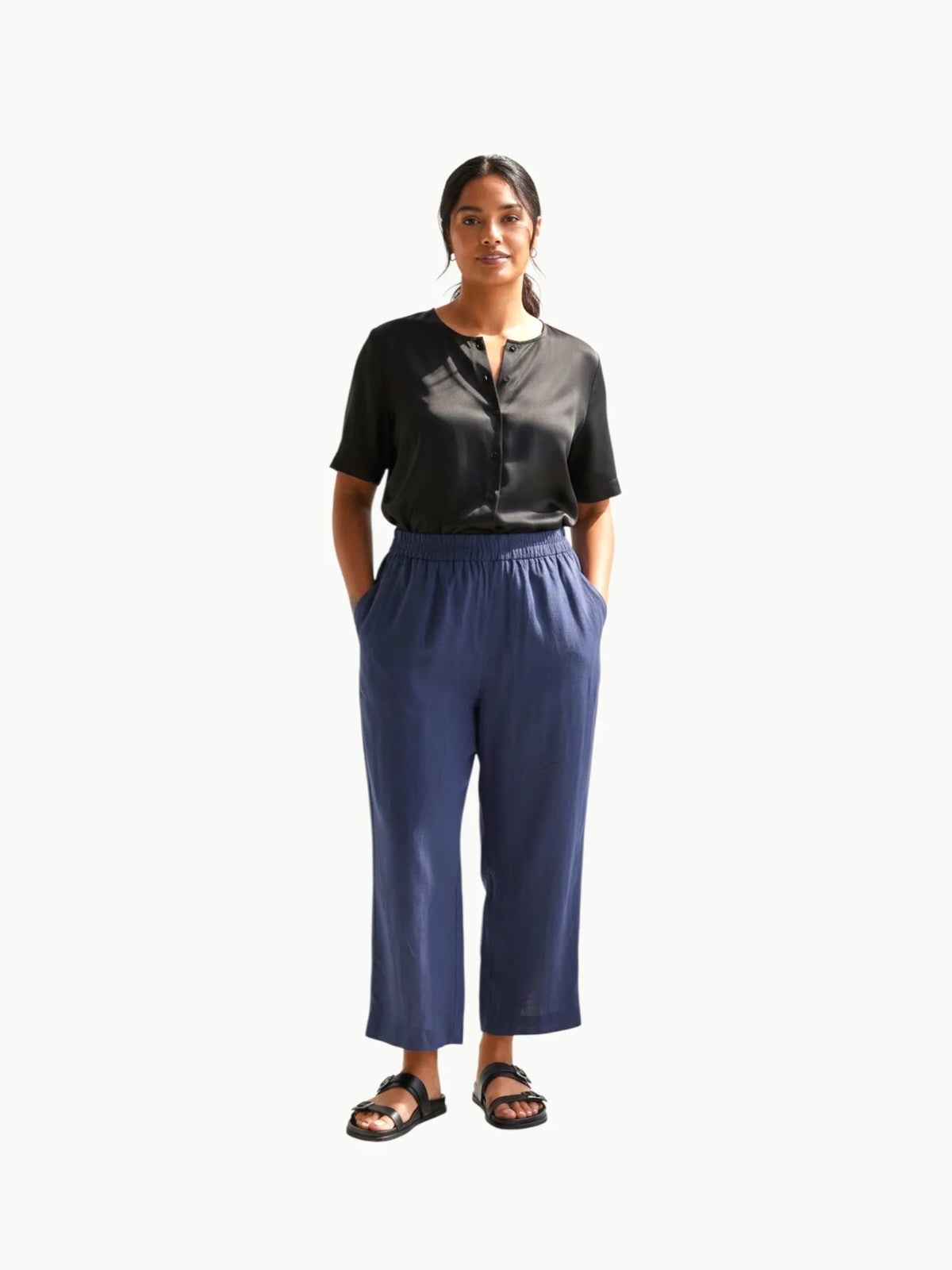 Universal Standard Universal Standard Iris Linen Pants in 2-4 (3XS) - Bottom | Queen Anna House of Fashion Women's Luxury Fashion