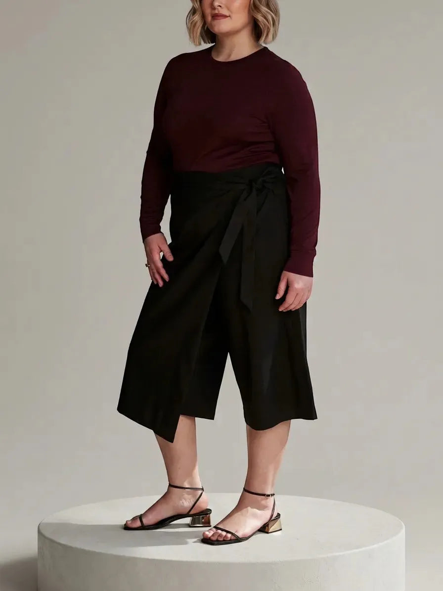 Universal Standard Universal Standard Villa Linen Wrap Culottes in 18-20 (M) - Bottom | Queen Anna House of Fashion Women's Luxury Fashion