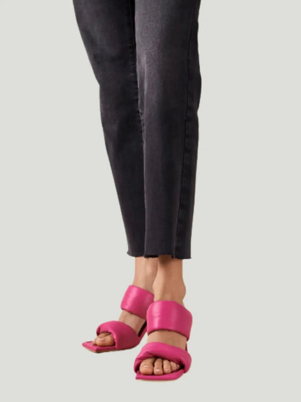 Alohas Alohas Twist Strap Magenta Leather Sandals in 36 - Shoes | Queen Anna House of Fashion Women's Luxury Fashion