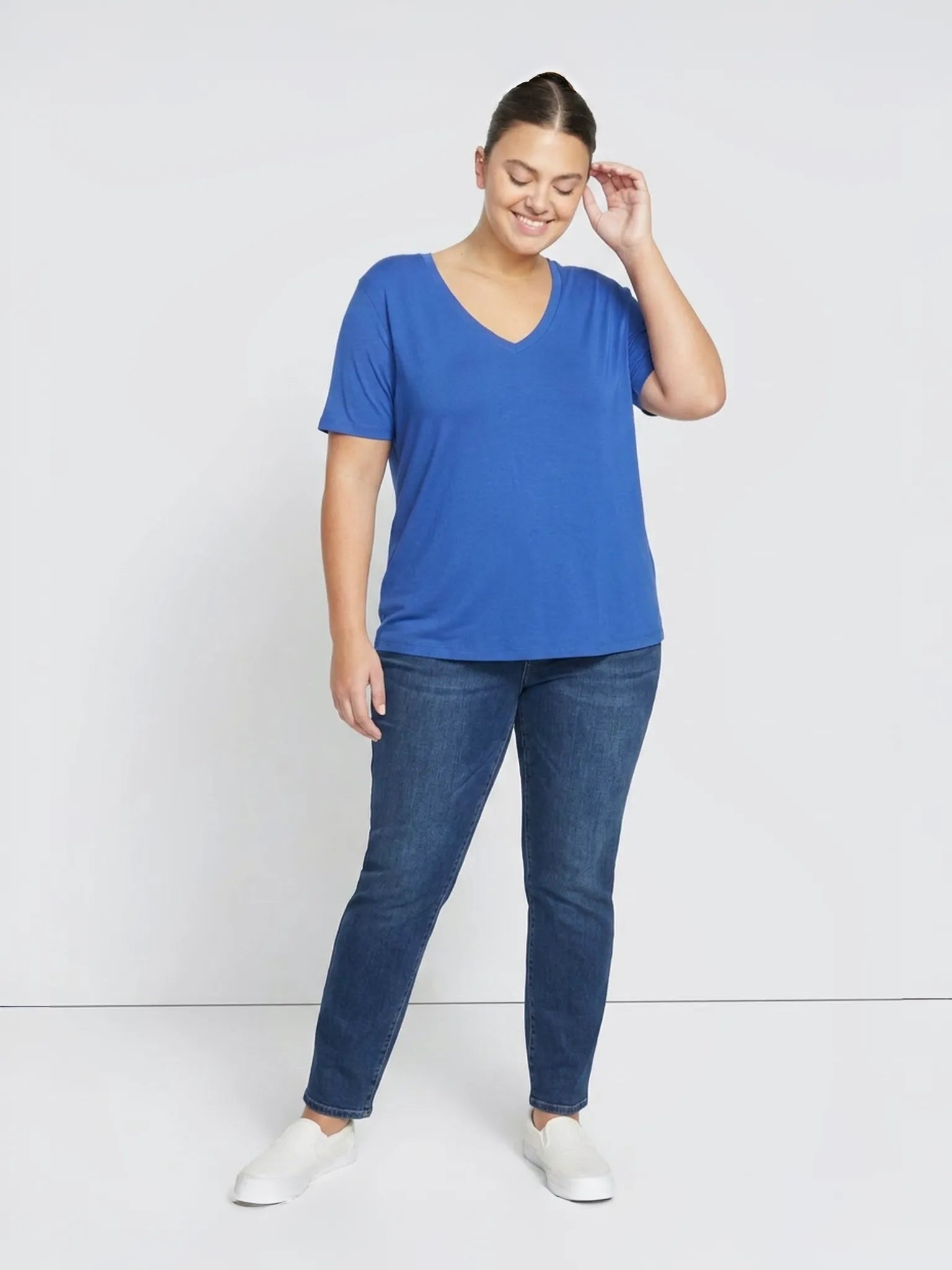 Universal Standard Short Sleeve V Neck Tee