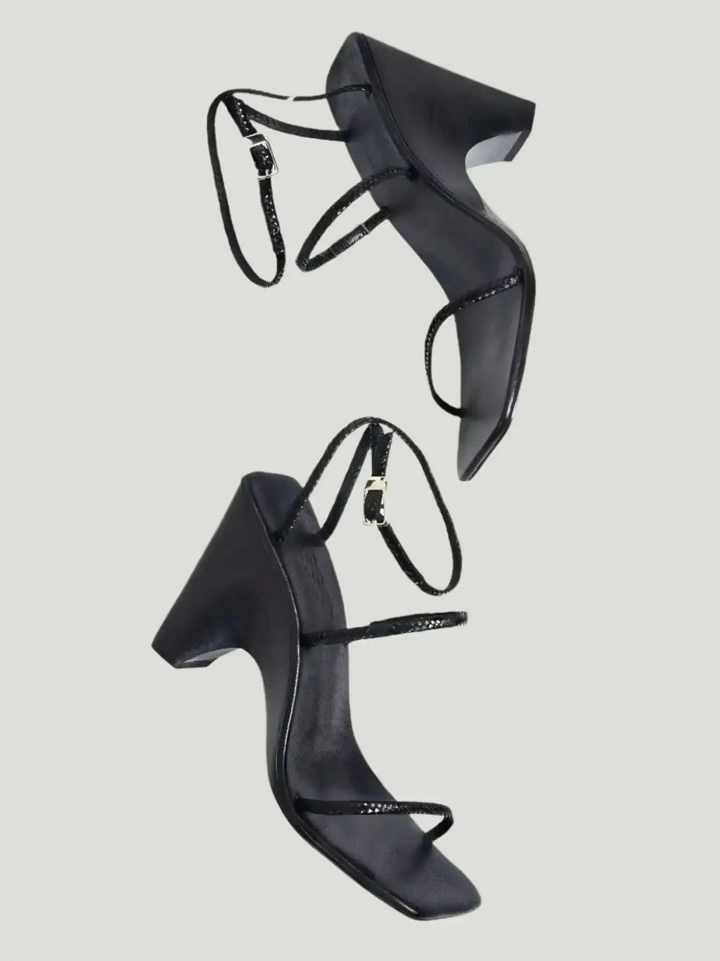 Jaggar Jaggar Woven Leather Wedge Sandals in 36 - Shoes | Queen Anna House of Fashion Women's Luxury Fashion