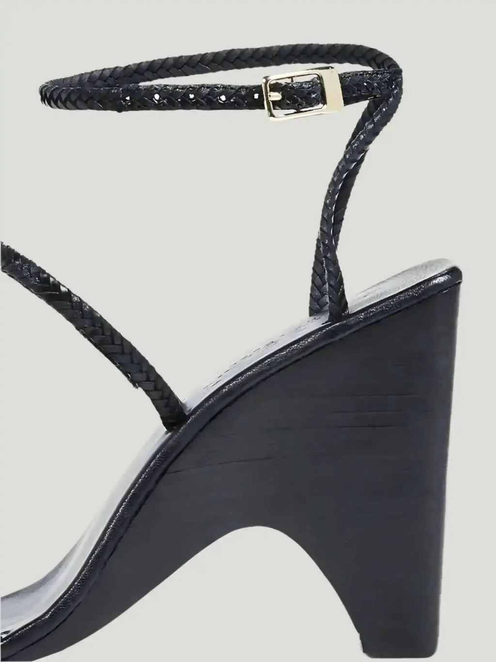 Jaggar Jaggar Woven Leather Wedge Sandals in 36 - Shoes | Queen Anna House of Fashion Women's Luxury Fashion