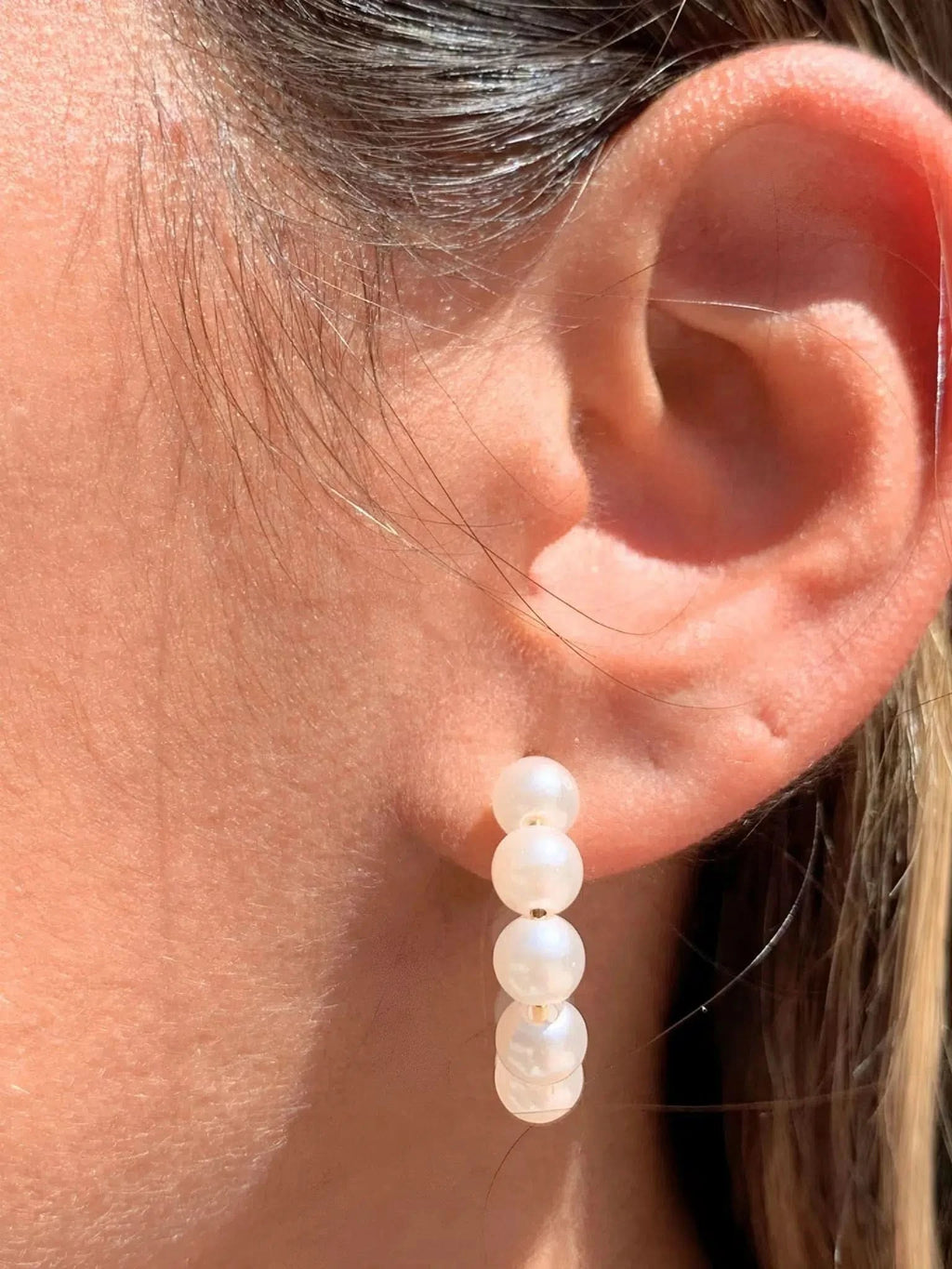 Mali Beads Mali Beads Chunky Pearl Hoops in - Jewelry | Queen Anna House of Fashion Women's Luxury Fashion