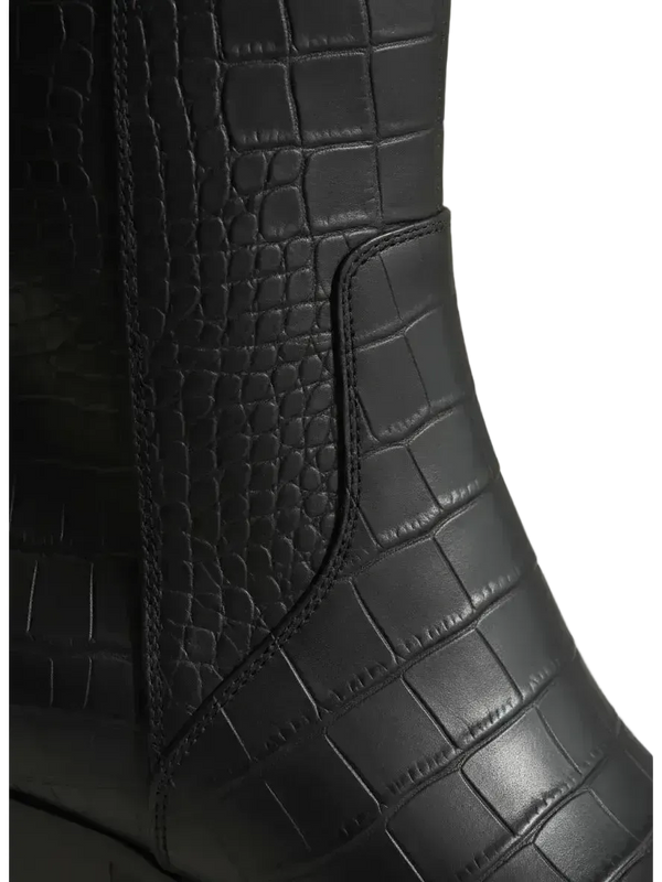 OASIS SOCIETY OASIS SOCIETY The Miley Alligator Print Pointed Toe Bootie in 6 - Shoes | Queen Anna House of Fashion Women's Luxury Fashion