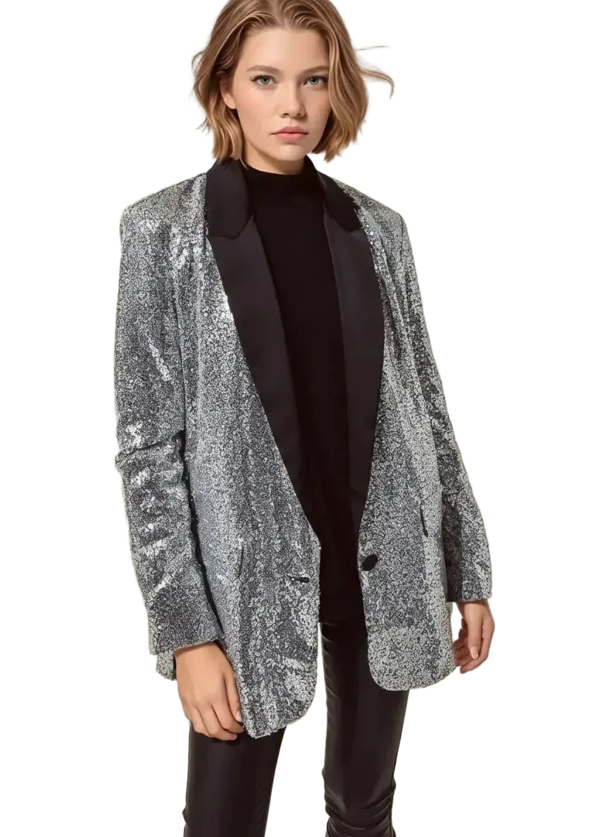 Q2 Q2 Silver Sequin Tuxedo Blazer in S - Outerwear | Queen Anna House of Fashion Women's Luxury Fashion