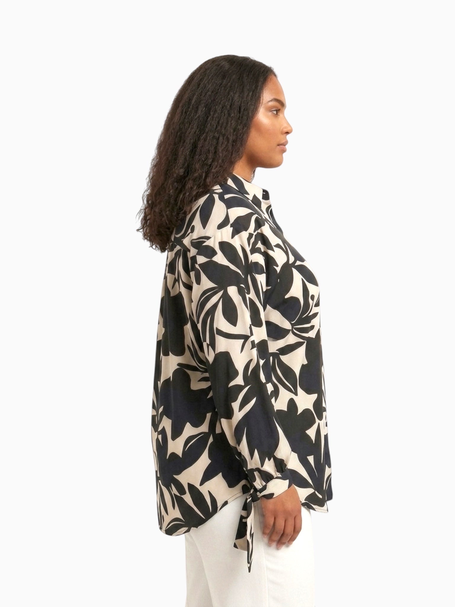 Touché Touché Privé Patterned Cuff Blouse in Patterned - Top | Queen Anna House of Fashion Women's Luxury Fashion