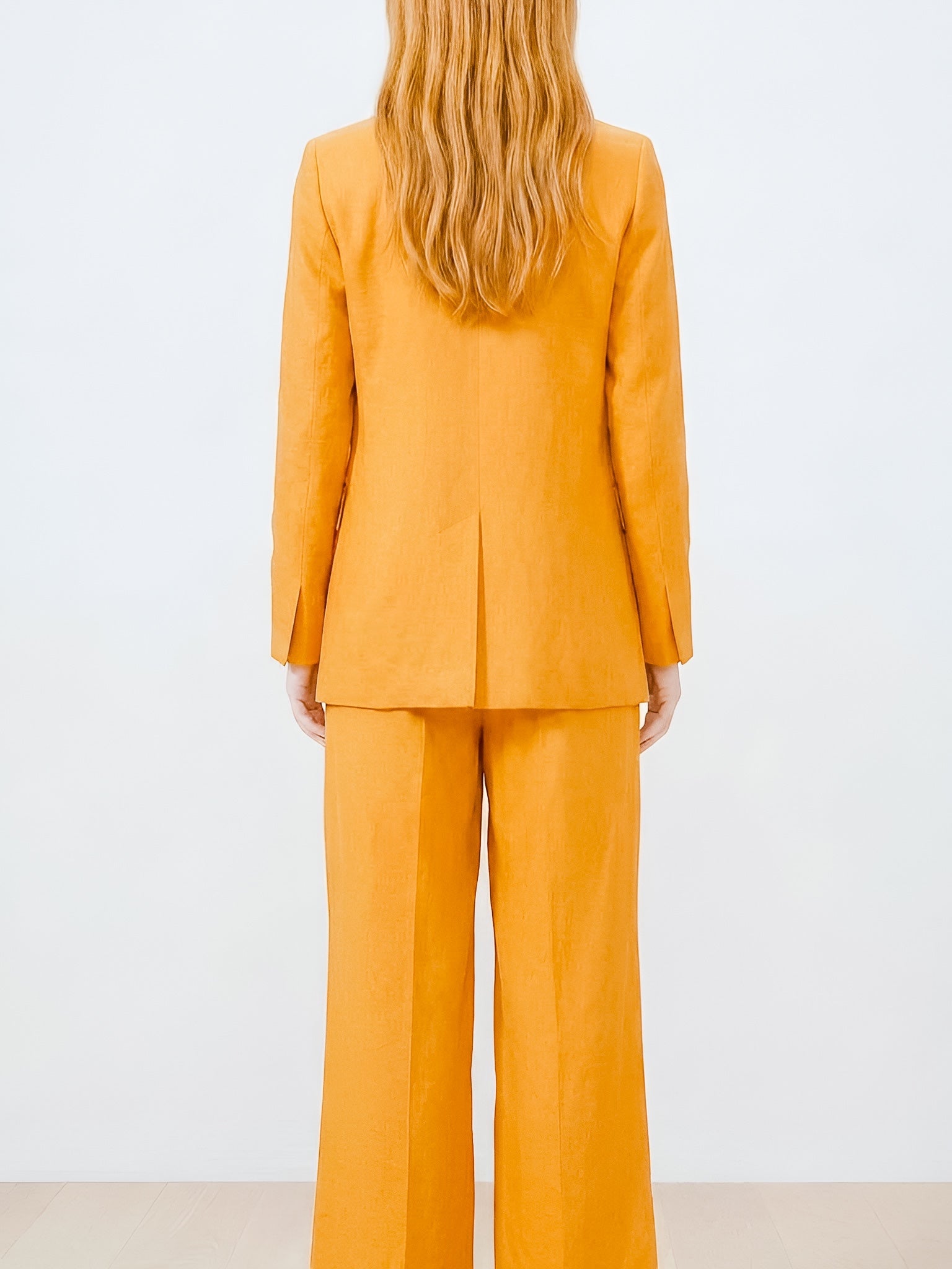 Lanhtropy Lanhtropy Milano Linen Blazer in Caramel - Outerwear | Queen Anna House of Fashion Women's Luxury Fashion