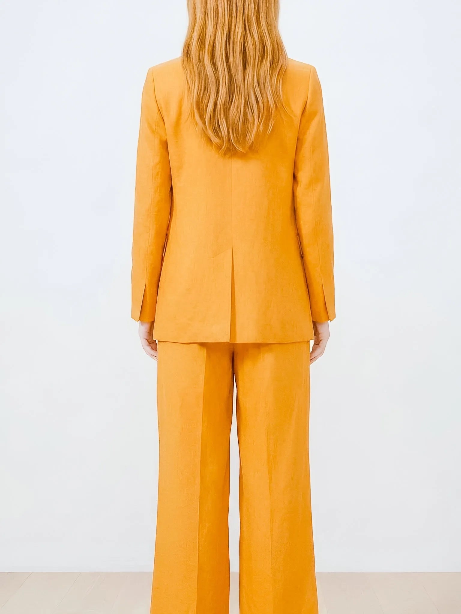 Lanhtropy Lanhtropy Milano Linen Blazer in Caramel - Outerwear | Queen Anna House of Fashion Women's Luxury Fashion