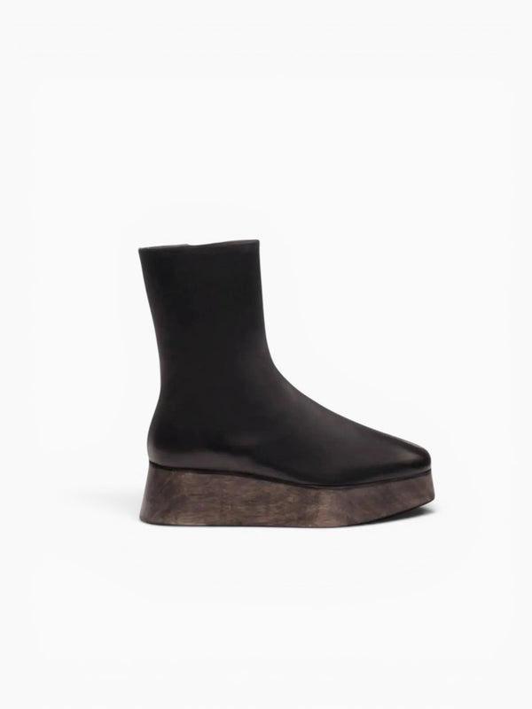 UTILITARIAN UTILITARIAN Nous Wooden Platform Boot in Black - Shoes | Queen Anna House of Fashion Women's Luxury Fashion