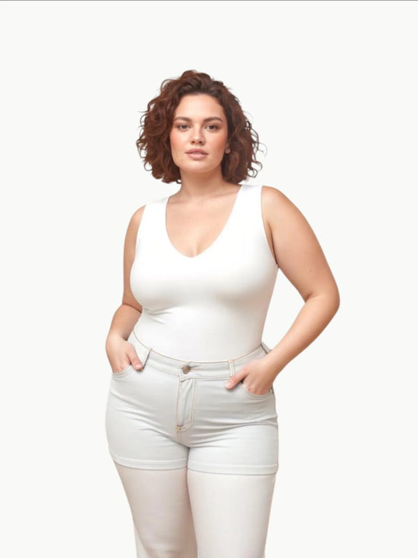 Universal Standard Universal Standard Double V Tank in 6-8 (2XS) - Top | Queen Anna House of Fashion Women's Luxury Fashion