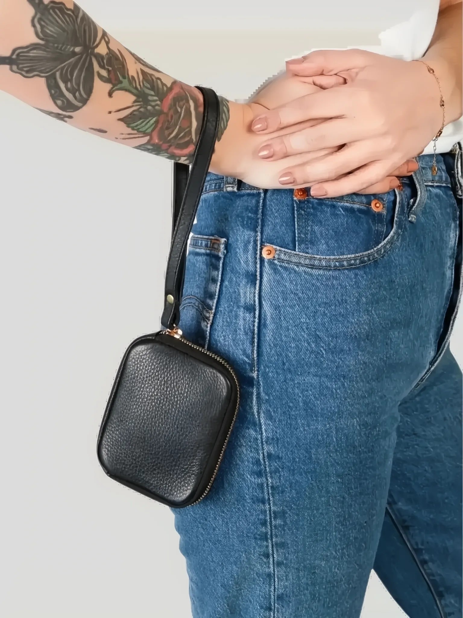 TAH Bags TAH Bags Leather Tech Pouch Wristlet in BLACK - Accessories | Queen Anna House of Fashion Women's Luxury Fashion