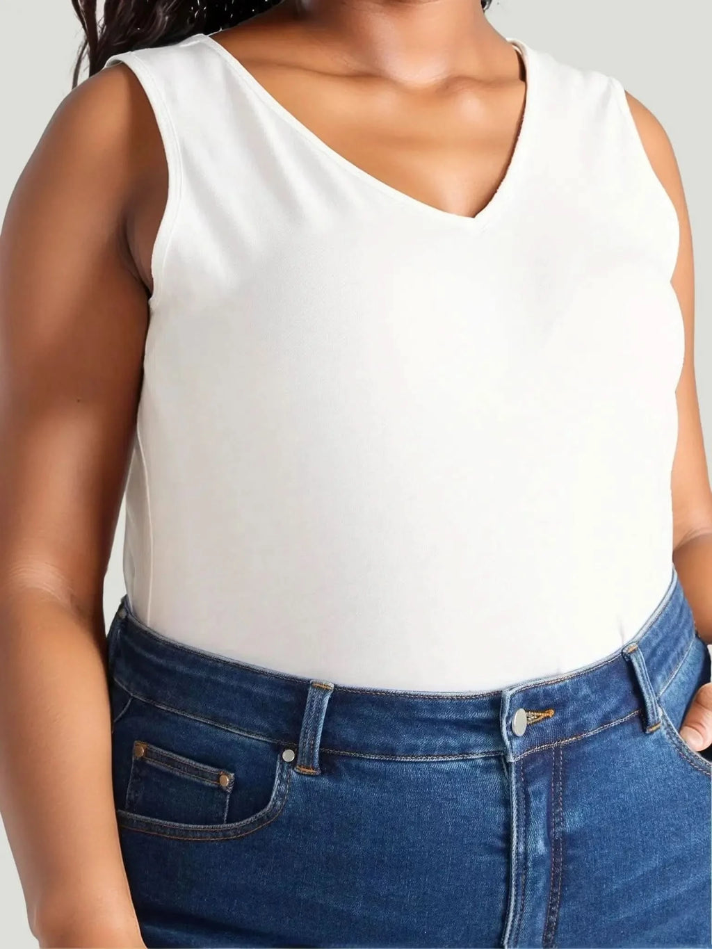 Universal Standard Universal Standard Double V Tank in 6-8 (2XS) - Top | Queen Anna House of Fashion Women's Luxury Fashion