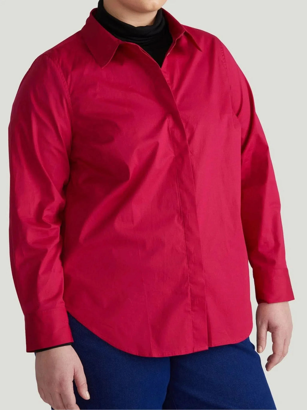 Universal Standard Universal Standard Elbe Stretch Poplin Shirt in 2-4 (3XS) - Top | Queen Anna House of Fashion Women's Luxury Fashion