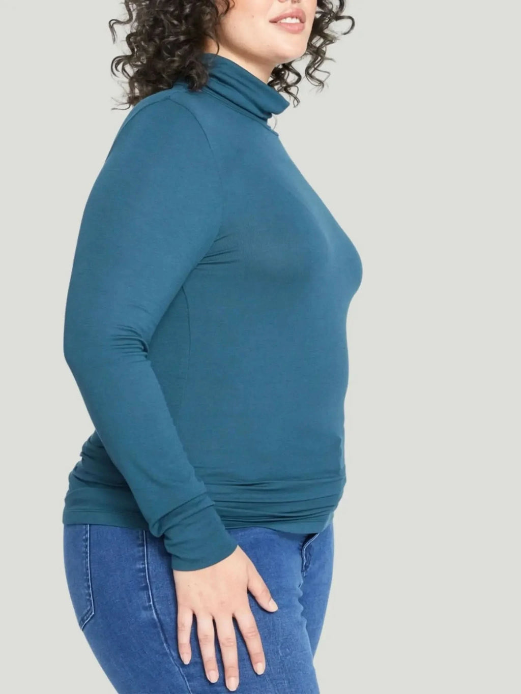 Universal Standard Universal Standard Foundation Turtleneck in 2-4 (3XS) - Top | Queen Anna House of Fashion Women's Luxury Fashion