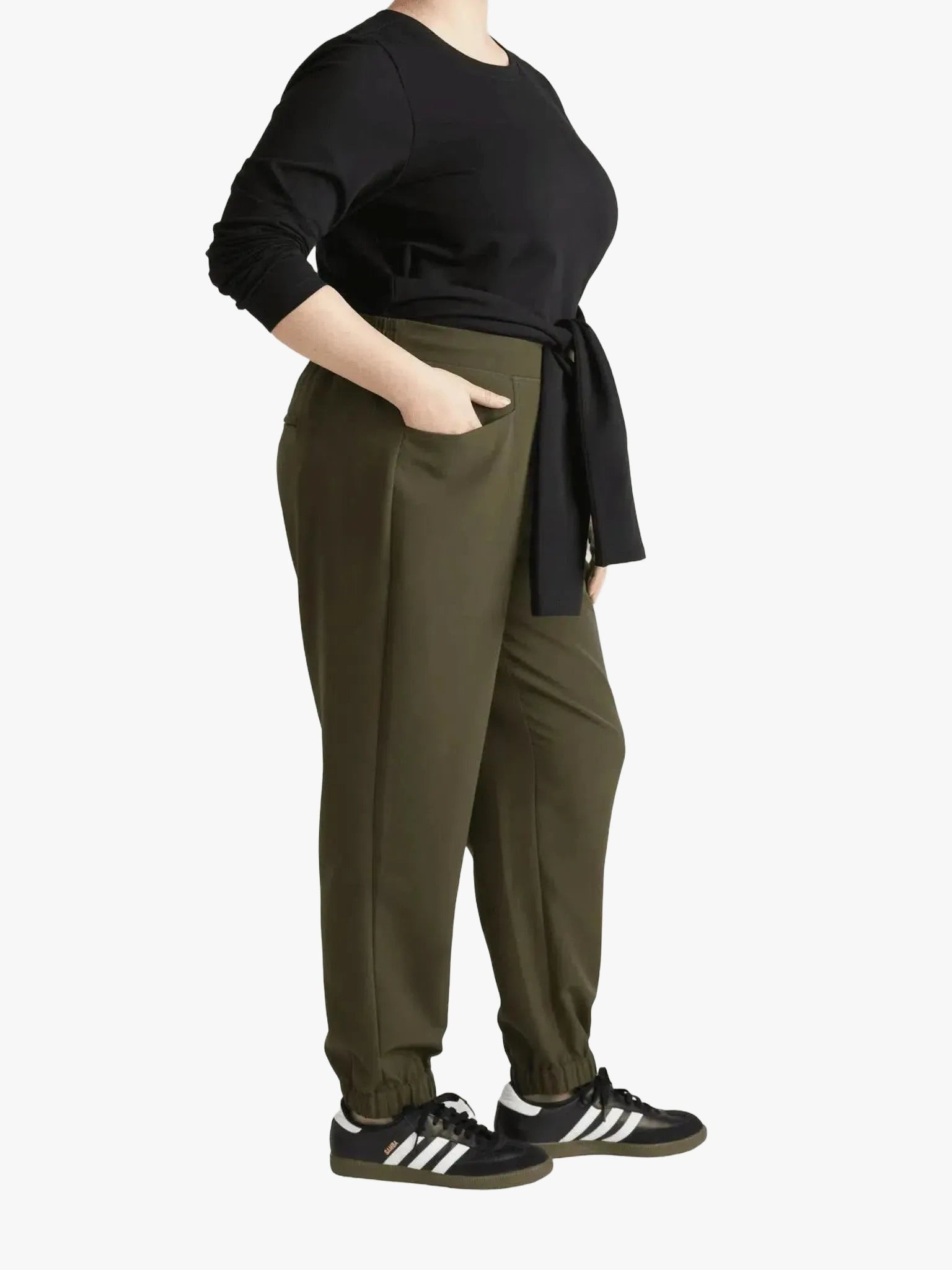 Universal Standard Universal Standard Go-Stretch Jogger in 2-4 (3XS) - Bottom | Queen Anna House of Fashion Women's Luxury Fashion