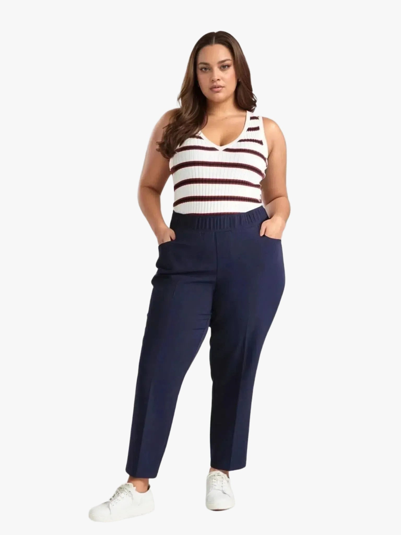 Universal Standard Universal Standard Go-Stretch Pant in 6-8 (2XS) - Bottom | Queen Anna House of Fashion Women's Luxury Fashion
