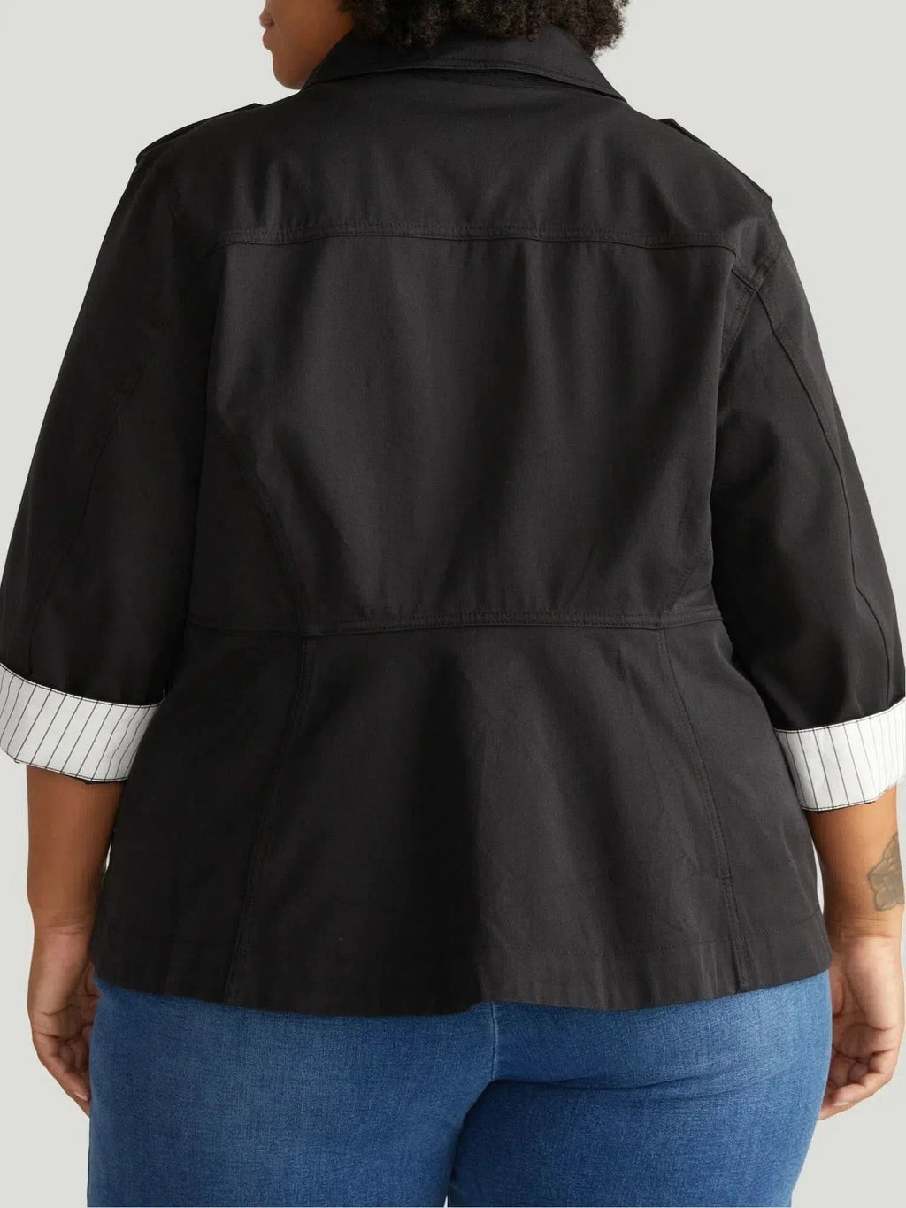 Universal Standard Universal Standard Stretch Twill Manor Jacket in 6-8 (2XS) - Outerwear | Queen Anna House of Fashion Women's Luxury Fashion