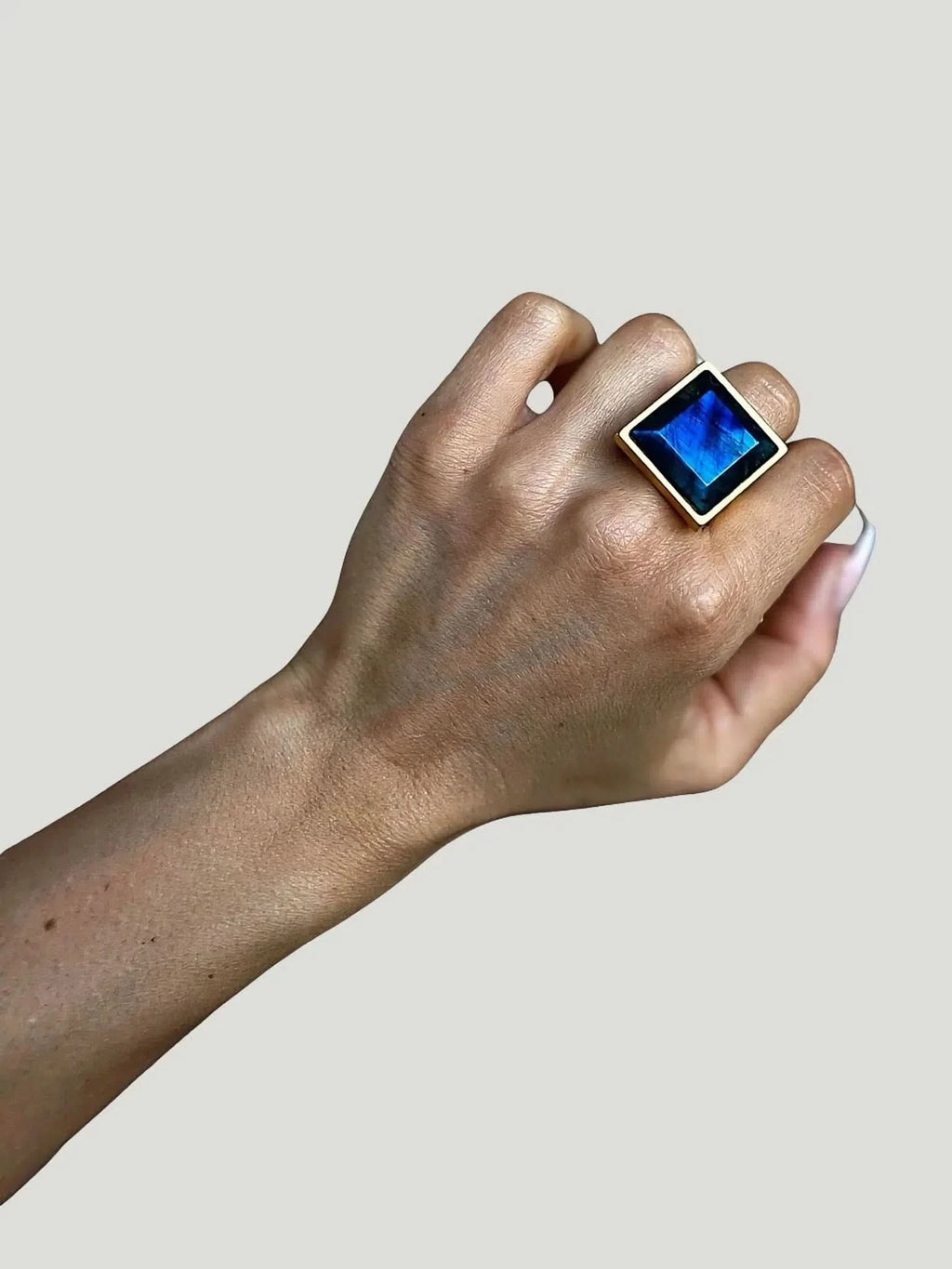 WILYMI Jewelry Co WILYMI Jewelry Labradorite Ring in 10mm - Accessories | Queen Anna House of Fashion Women's Luxury Fashion